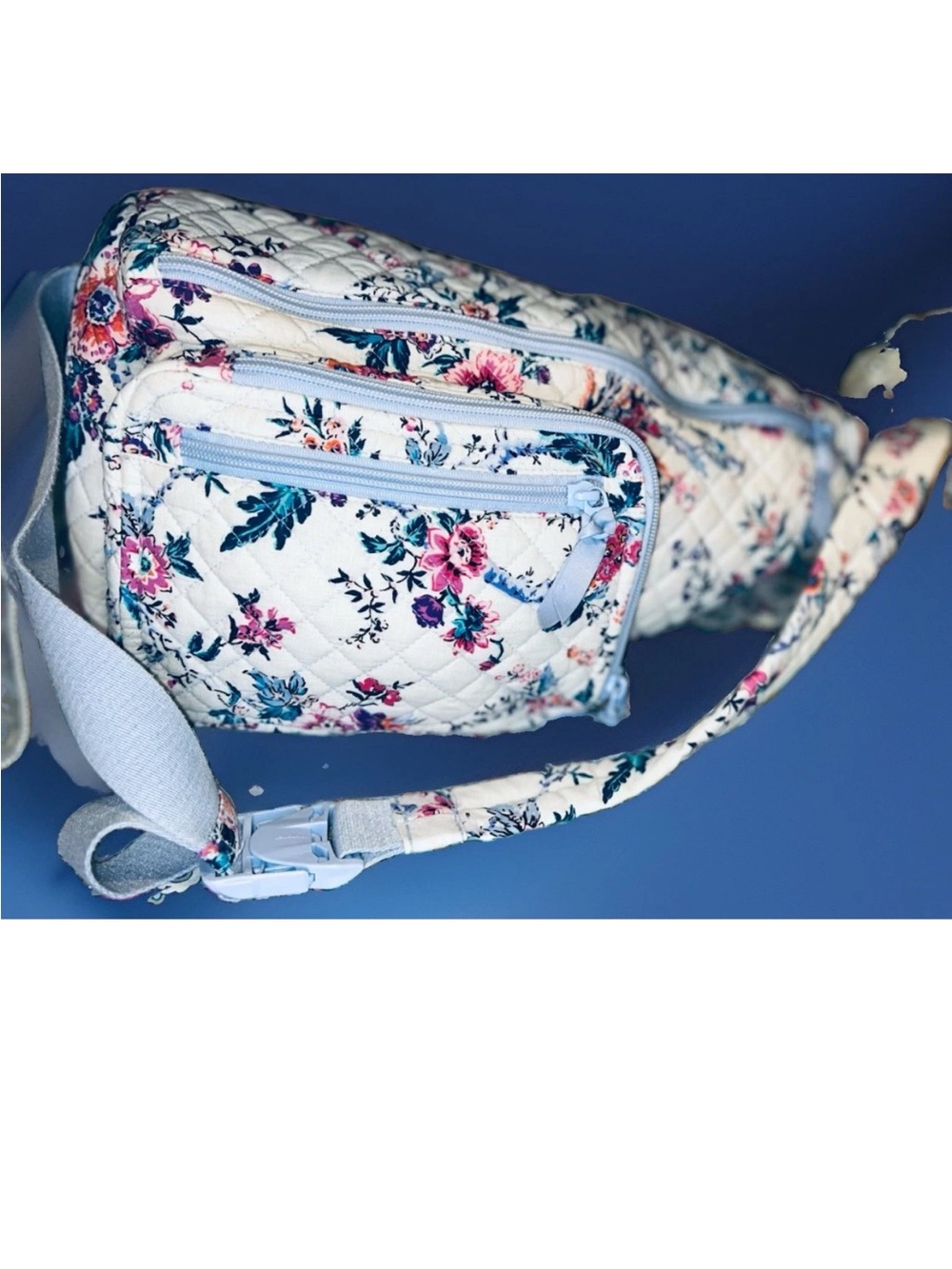 Vera Bradley Quilted Floral Sling Bag - Multi Floral, Excellent Condition - Picture 6 of 14